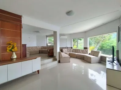 Sobrado com 4 Quartos para venda ou aluguel, 1000m² no Vila Fascina, Limeira