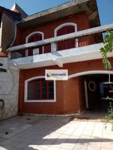 Sobrado com 4 Quartos para alugar, 84m² no Balneário Itaóca, Mongaguá