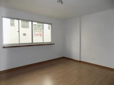 Apartamento com 3 Quartos para alugar, 74m² no Juvevê, Curitiba