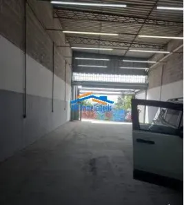 Galpão / Depósito / Armazém à venda, 225m² no Jardim Santo Estêvão, Carapicuíba