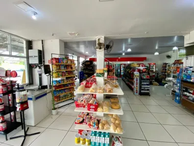 Galpão / Depósito / Armazém à venda, 390m² no Jardim Nazareth, Marília