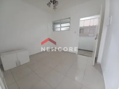 Kitnet à venda, 32m² no Aviação, Praia Grande