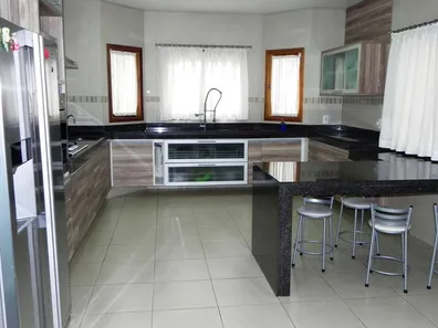 Casa com 5 Quartos para venda ou aluguel, 890m² no Chácara Santa Lúcia, Carapicuíba