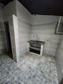 Casa de Vila com 2 Quartos para alugar, 35m² no São Domingos, Niterói