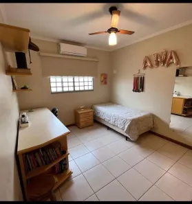 Sobrado com 4 Quartos à venda, 298m² no Centro, Ibiporã