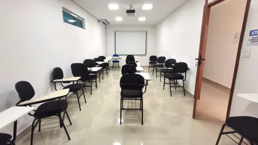 Conjunto Comercial / Sala para alugar, 100m² no Nossa Senhora das Graças, Manaus