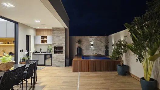 Casa de Condomínio com 3 Quartos à venda, 195m² no Jardins Nápoles, Senador Canedo