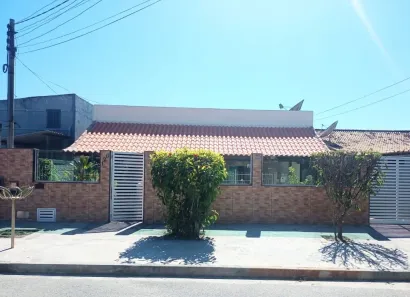 Casa com 4 Quartos à venda, 120m² no Parque Hotel, Araruama