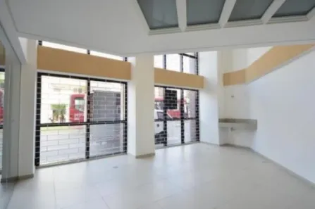 Loja / Salão / Ponto Comercial à venda, 27m² no Centro, Curitiba