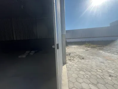 Galpão / Depósito / Armazém para alugar, 280m² no Rio Pequeno, Camboriú