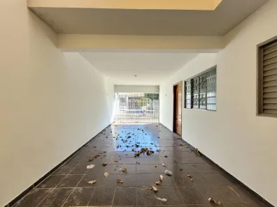 Casa com 3 Quartos para alugar, 85m² no Jardim Oásis, Maringá