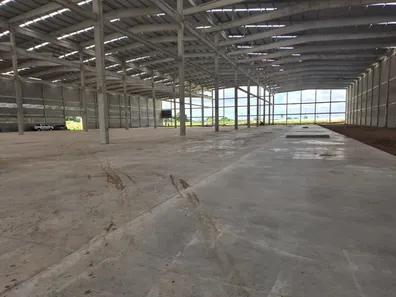 Galpão / Depósito / Armazém com 4 Quartos para alugar, 6000m² no Centro, Bayeux