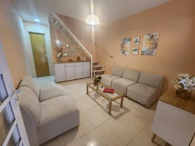 Casa de Condomínio com 2 Quartos à venda, 70m² no Ouro Verde, Nova Iguaçu