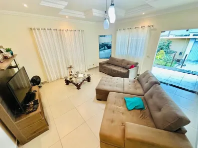 Casa com 4 Quartos à venda, 200m² no Parque Hotel, Araruama