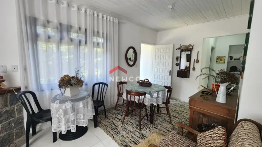 Casa de Condomínio com 2 Quartos à venda, 100m² no Vale Encantado, Campos do Jordão