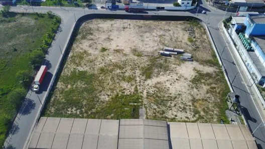 Galpão / Depósito / Armazém à venda, 8500m² no Centro, Camaçari