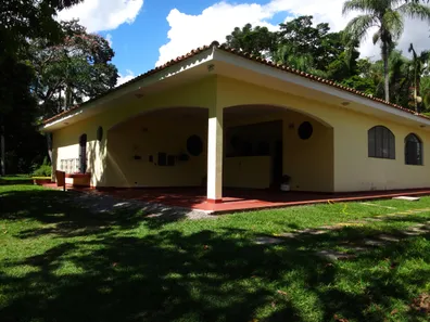 Fazenda / Sítio / Chácara com 4 Quartos à venda, 3000m² no Campos de Atibaia, Atibaia