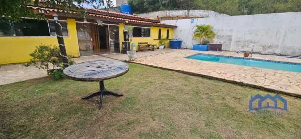 Fazenda / Sítio / Chácara com 4 Quartos à venda, 1000m² no , Mairinque