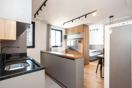 Apartamento com 1 Quarto para alugar, 33m² no Centro, Curitiba
