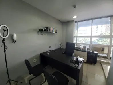 Loja / Salão / Ponto Comercial à venda, 60m² no Savassi, Belo Horizonte
