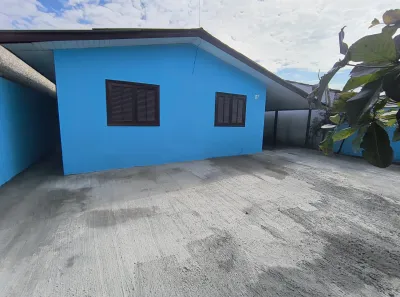 Casa com 2 Quartos para alugar, 50m² no Santa Terezinha, Pontal do Paraná