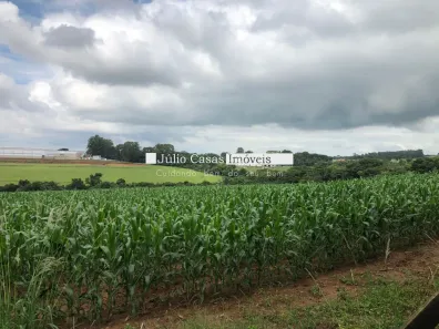 Fazenda / Sítio / Chácara com 3 Quartos à venda, 200m² no Jundiaquara, Araçoiaba da Serra