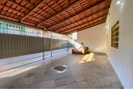 Sobrado com 4 Quartos à venda, 168m² no Samambaia Sul, Brasília