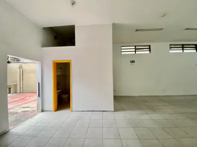 Galpão / Depósito / Armazém para alugar, 200m² no Ponta da Praia, Santos