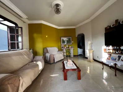 Casa de Vila com 4 Quartos à venda, 220m² no Piatã, Salvador