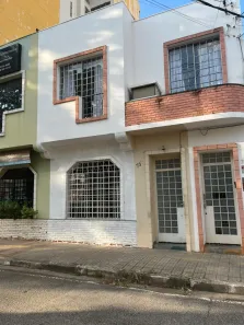 Casa Comercial com 2 Quartos para alugar, 136m² no Centro, Sorocaba