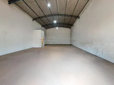 Galpão / Depósito / Armazém para alugar, 180m² no Jardim Ipanema, São Carlos
