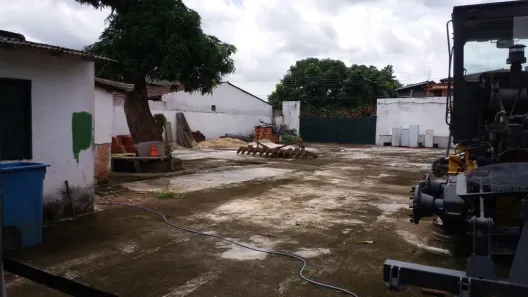 Galpão / Depósito / Armazém à venda, 700m² no Guanabara, Ananindeua