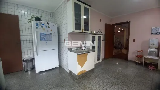 Sobrado com 4 Quartos à venda, 250m² no Niterói, Canoas