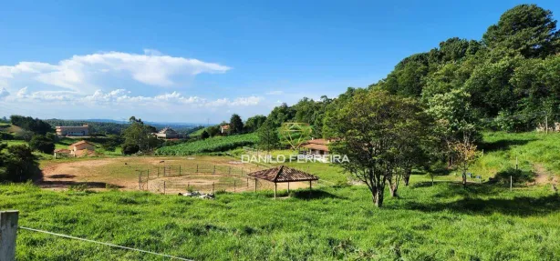 Fazenda / Sítio / Chácara com 3 Quartos para venda ou aluguel, 455m² no Jacaré, Cabreúva