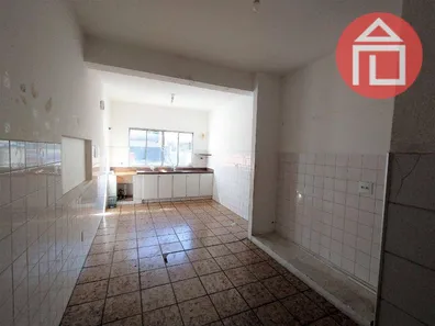 Prédio Inteiro para alugar, 747m² no Centro, Bragança Paulista