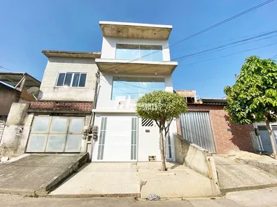 Casa com 4 Quartos à venda, 180m² no Ouro Verde, Nova Iguaçu