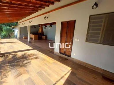 Fazenda / Sítio / Chácara com 3 Quartos à venda, 252m² no Estância Lago Azul (Ártemis), Piracicaba