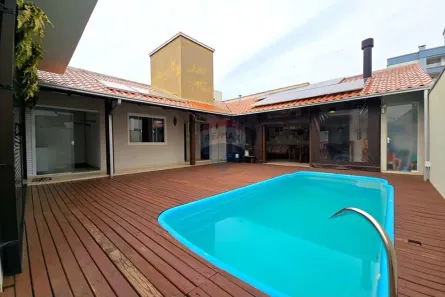 Casa com 3 Quartos à venda, 209m² no Gravatá, Navegantes