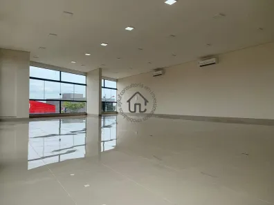 Loja / Salão / Ponto Comercial à venda, 400m² no Centro, Vinhedo
