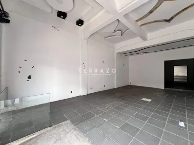 Galpão / Depósito / Armazém para alugar, 265m² no Várzea, Teresópolis