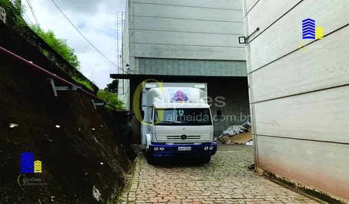 Galpão / Depósito / Armazém para alugar, 952m² no Padroeira, Osasco