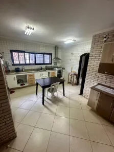 Sobrado com 4 Quartos à venda, 336m² no Pastoril, Ribeirão Pires