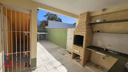 Casa com 2 Quartos para alugar, 110m² no Centro, Bertioga