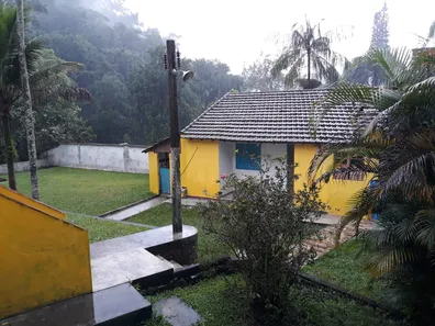 Fazenda / Sítio / Chácara com 7 Quartos à venda, 10000m² no Cantagalo, Guapimirim