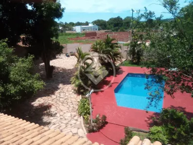 Casa com 3 Quartos para alugar, 2000m² no , Hidrolândia