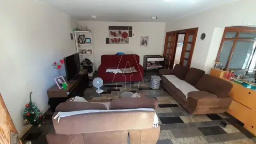 Sobrado com 3 Quartos para alugar, 143m² no Vila Estádio, Araçatuba