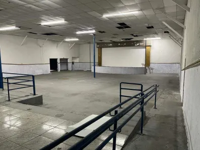 Galpão / Depósito / Armazém para alugar, 1000m² no Parque São Vicente, São Vicente