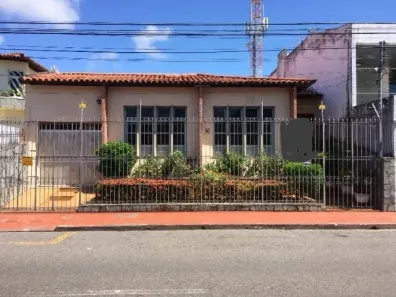 Casa com 3 Quartos à venda, 240m² no Treze de Julho, Aracaju