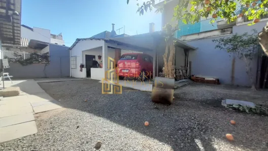 Casa com 3 Quartos à venda, 123m² no Meia Praia, Navegantes