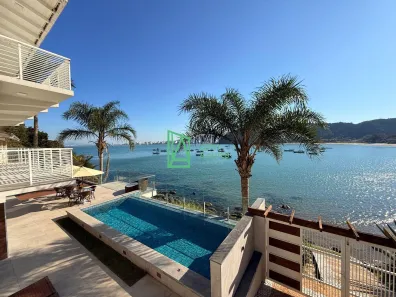 Sobrado com 3 Quartos à venda, 530m² no Gravatá, Penha